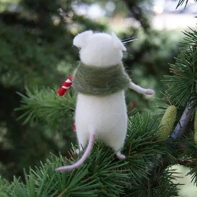 Ornement souris en feutre